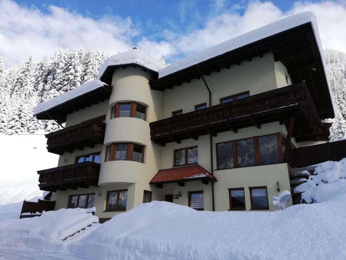 Adlerhof Apartment ซังคท์เลออนฮาร์ด อิม พิทซ์ทัล ภายนอก รูปภาพ