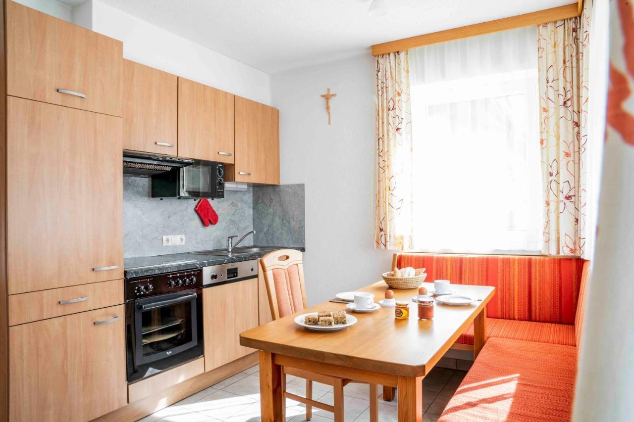 Adlerhof Apartment ซังคท์เลออนฮาร์ด อิม พิทซ์ทัล ภายนอก รูปภาพ