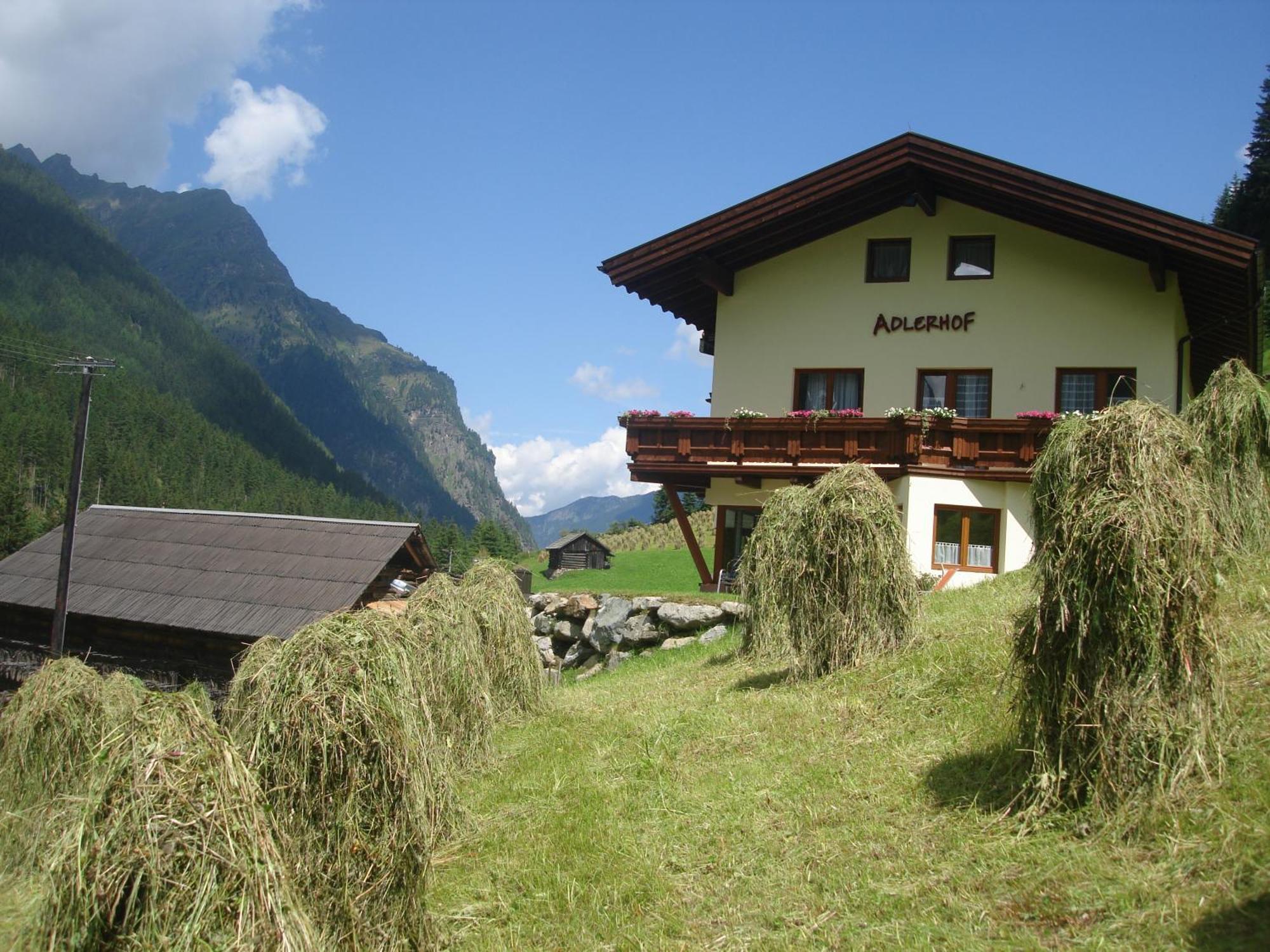 Adlerhof Apartment ซังคท์เลออนฮาร์ด อิม พิทซ์ทัล ภายนอก รูปภาพ