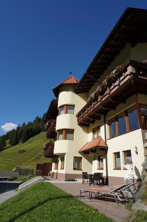 Adlerhof Apartment ซังคท์เลออนฮาร์ด อิม พิทซ์ทัล ภายนอก รูปภาพ